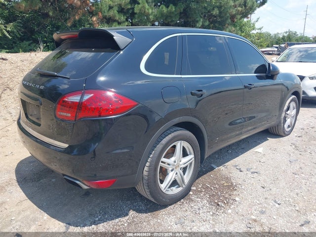 45688628 :رقم المزاد ، WP1AA2A24DLA06822 vin ، 2013 Porsche Cayenne مزاد بيع