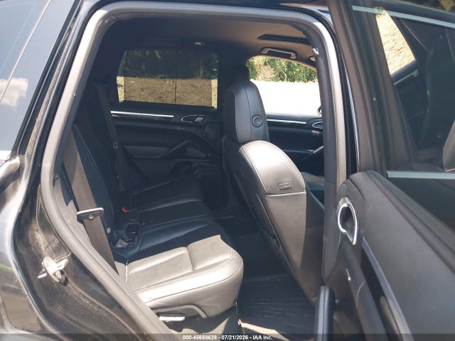 45688628 :رقم المزاد ، WP1AA2A24DLA06822 vin ، 2013 Porsche Cayenne مزاد بيع
