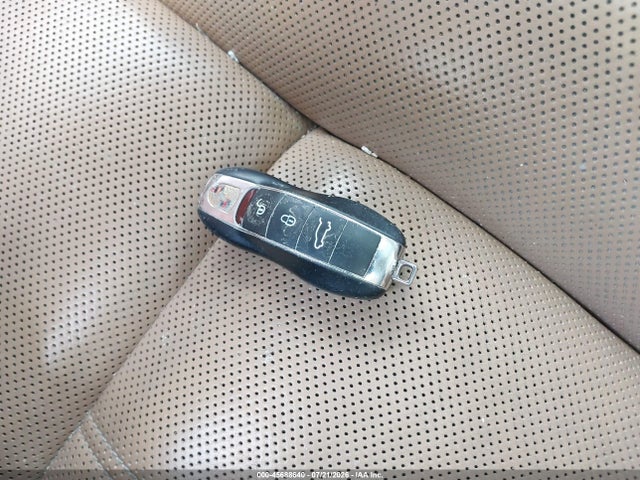 45688640 :رقم المزاد ، WP1AA2A22GKA37013 vin ، 2016 Porsche Cayenne مزاد بيع