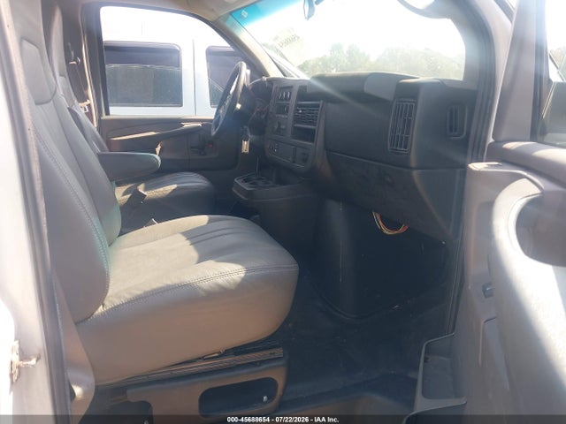 Chevrolet Express 3500 Work Van 2015 1GCZGUCG0F1283697 Image 5