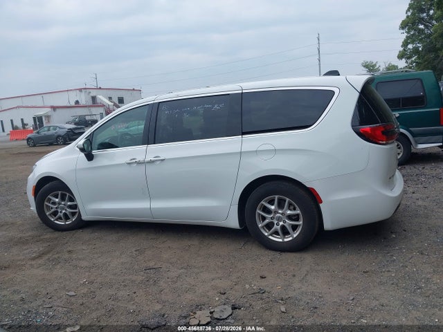 Продаж на аукціоні авто 2023 Chrysler Pacifica Touring L, vin: 2C4RC1BG0PR616229, номер лоту: 45688736