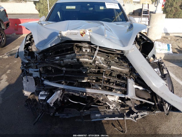45688787 :رقم المزاد ، WP1AG2AY2TDA25137 vin ، 2026 Porsche Cayenne Gts مزاد بيع