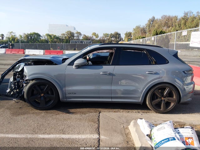 45688787 :رقم المزاد ، WP1AG2AY2TDA25137 vin ، 2026 Porsche Cayenne Gts مزاد بيع