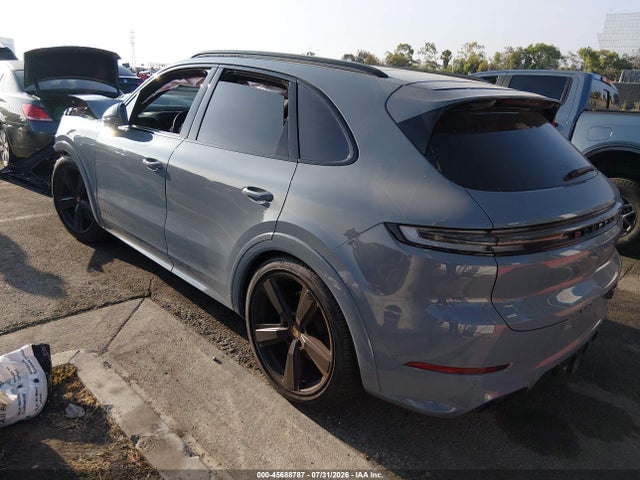 45688787 :رقم المزاد ، WP1AG2AY2TDA25137 vin ، 2026 Porsche Cayenne Gts مزاد بيع
