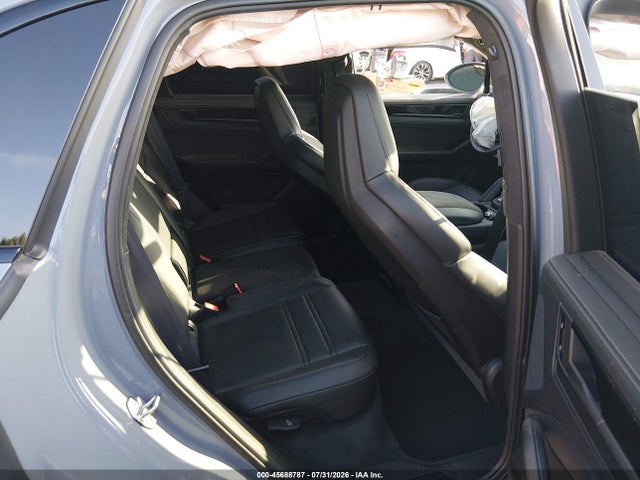 45688787 :رقم المزاد ، WP1AG2AY2TDA25137 vin ، 2026 Porsche Cayenne Gts مزاد بيع