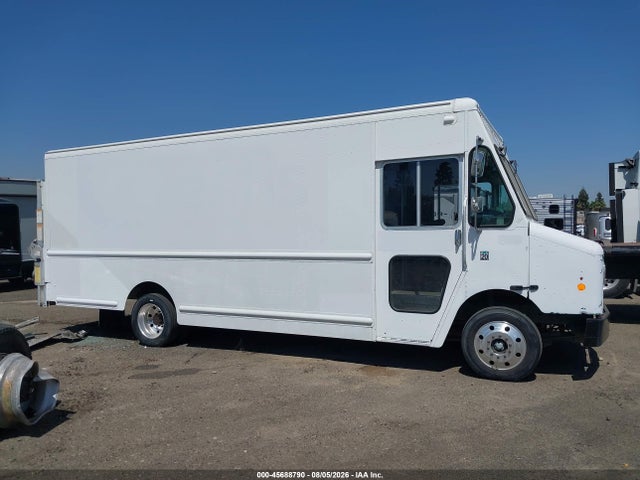 Ford F-59 Commercial Stripped 2016 1F65F5KY4G0A00424 Image 16