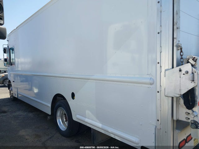 Ford F-59 Commercial Stripped 2016 1F65F5KY4G0A00424 Image 17