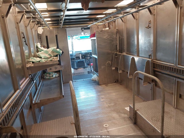 Ford F-59 Commercial Stripped 2016 1F65F5KY4G0A00424 Image 13