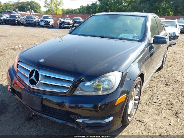 45688825 :رقم المزاد ، WDDGF8AB0DR284393 vin ، 2013 Mercedes-benz C 300 Sport 4matic مزاد بيع