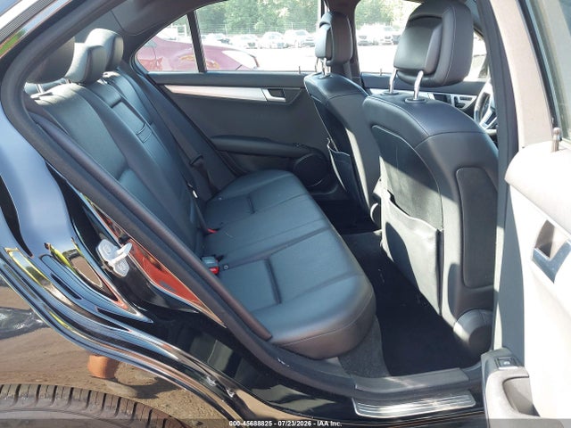 45688825 :رقم المزاد ، WDDGF8AB0DR284393 vin ، 2013 Mercedes-benz C 300 Sport 4matic مزاد بيع