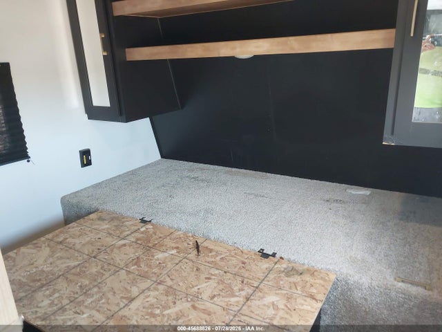 Продажа на аукционе авто 2022 Keystone Springdale 293 Rk Travel Trailer, vin: 4YDTSGN22N3102686, номер лота: 45688826