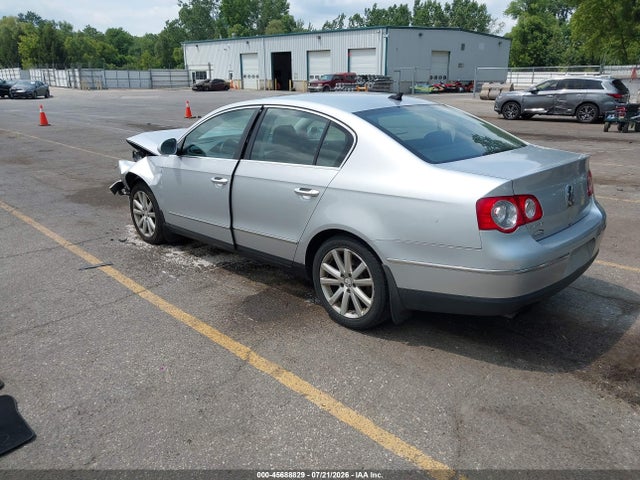 2010 Volkswagen Passat Komfort მანქანა იყიდება აუქციონზე, vin: WVWJK7AN2AE076440, აუქციონის ნომერი: 45688829