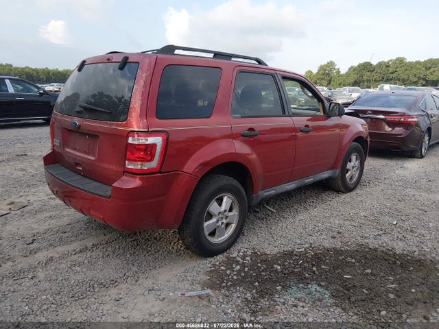 45688832 :رقم المزاد ، 1FMCU9D7XBKB35213 vin ، 2011 Ford Escape Xlt مزاد بيع