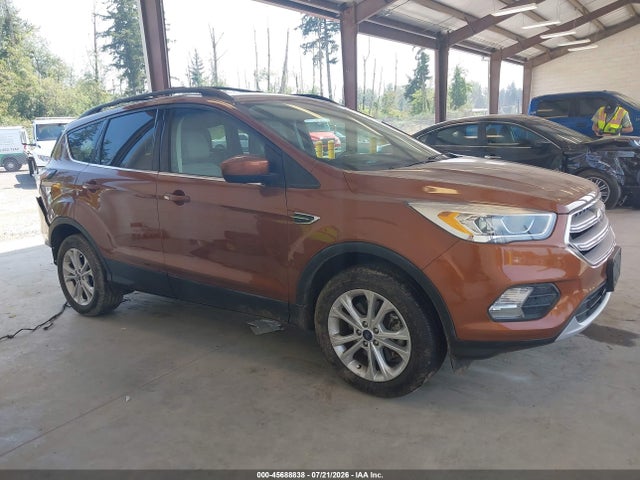 45688838 :رقم المزاد ، 1FMCU9G91HUD96045 vin ، 2017 Ford Escape Se مزاد بيع