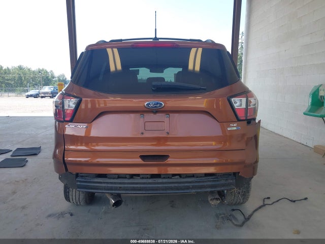 45688838 :رقم المزاد ، 1FMCU9G91HUD96045 vin ، 2017 Ford Escape Se مزاد بيع