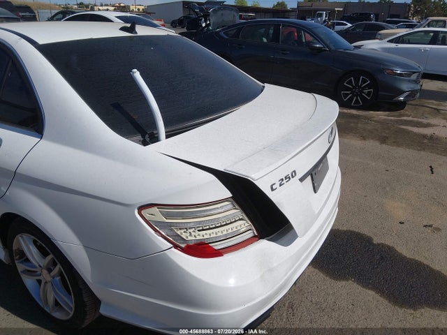 Продажа на аукционе авто 2014 Mercedes-benz C 250 Sport, vin: WDDGF4HB2ER312016, номер лота: 45688863