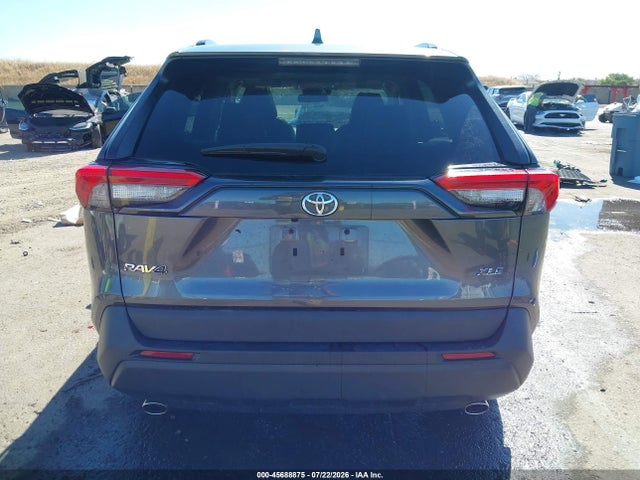 Toyota Rav4 Xle Premium 2021 2T3C1RFV5MC118727 Image 16