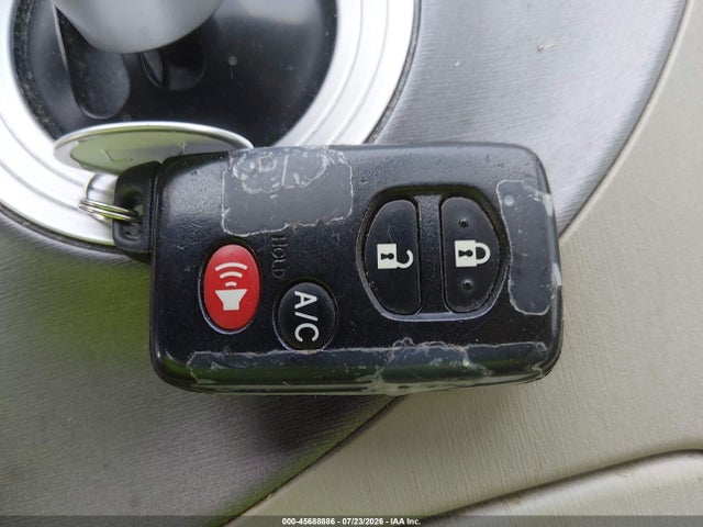 2015 Toyota Prius Four მანქანა იყიდება აუქციონზე, vin: JTDKN3DU3F1990895, აუქციონის ნომერი: 45688886