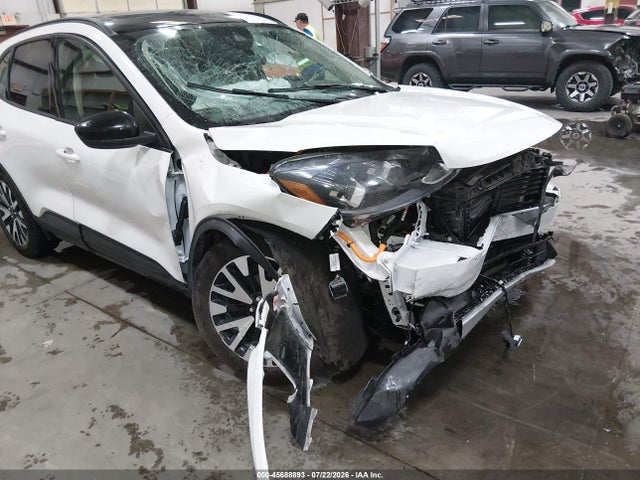 1FMCU9BZ6LUA63601 Ford Escape Se Sport Hybrid