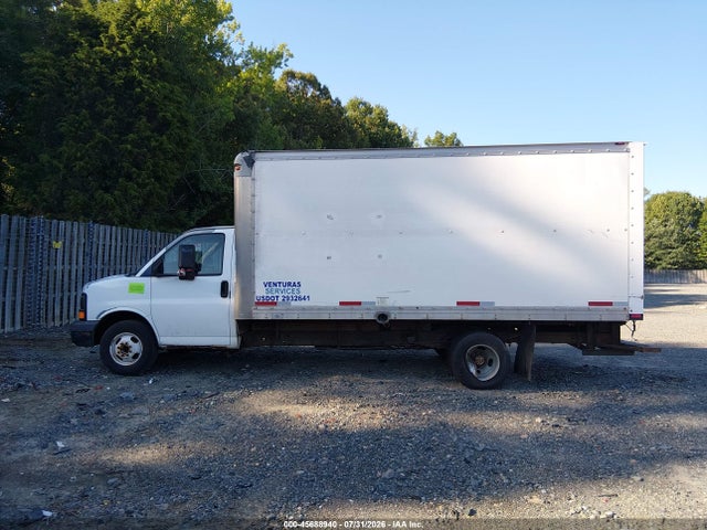 2006 Gmc Savana Cutaway G3500 მანქანა იყიდება აუქციონზე, vin: 1GDJG31V161904823, აუქციონის ნომერი: 45688940