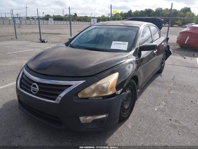 Nissan Altima 2.5 S 2015 1N4AL3APXFC186040 Image 2