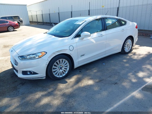 3FA6P0PU8ER317343 Ford Fusion Energi Se Luxury