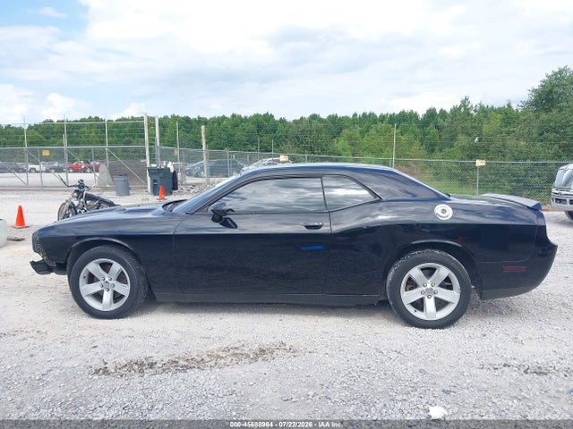 45688964 :رقم المزاد ، 2C3CDYAG0CH106223 vin ، 2012 Dodge Challenger Sxt مزاد بيع