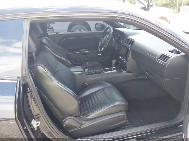 45688964 :رقم المزاد ، 2C3CDYAG0CH106223 vin ، 2012 Dodge Challenger Sxt مزاد بيع