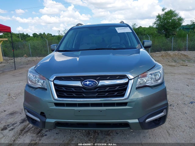45688977 :رقم المزاد ، JF2SJAEC6JH427556 vin ، 2018 Subaru Forester 2.5i Premium مزاد بيع