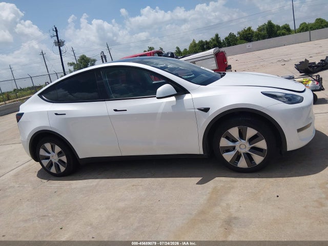 2023 Tesla Model Y Awd/long Range Dual Motor All-wheel Drive მანქანა იყიდება აუქციონზე, vin: 7SAYGDEE4PA119532, აუქციონის ნომერი: 45689079