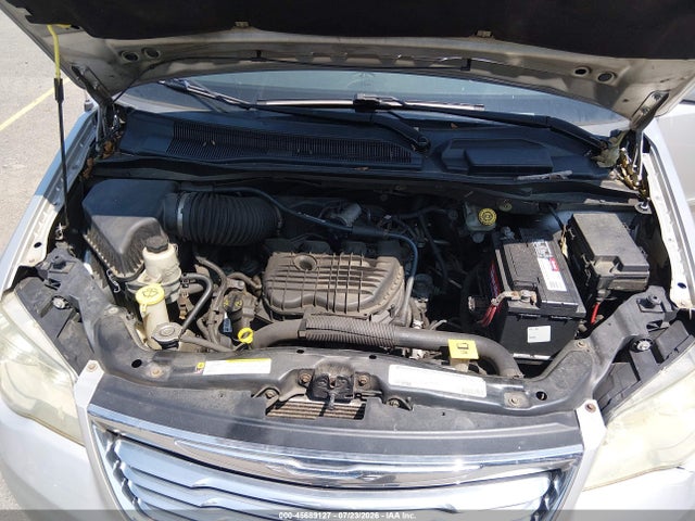 2011 Chrysler Town & Country Touring-l მანქანა იყიდება აუქციონზე, vin: 2A4RR8DG4BR781482, აუქციონის ნომერი: 45689127