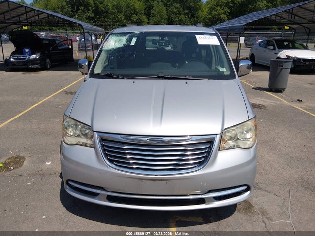 2011 Chrysler Town & Country Touring-l მანქანა იყიდება აუქციონზე, vin: 2A4RR8DG4BR781482, აუქციონის ნომერი: 45689127