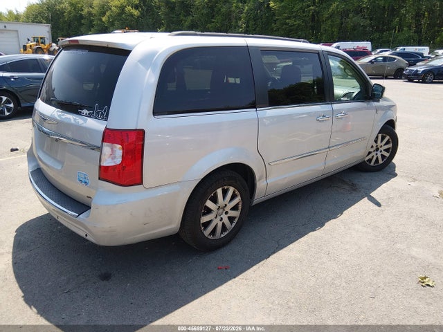 2011 Chrysler Town & Country Touring-l მანქანა იყიდება აუქციონზე, vin: 2A4RR8DG4BR781482, აუქციონის ნომერი: 45689127