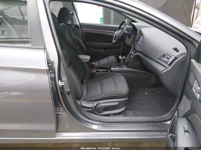 Hyundai Elantra Value Edition 2018 5NPD84LFXJH253347 Image 5
