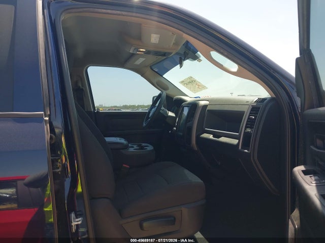 Продажа на аукционе авто 2019 Ram 1500 Classic Tradesman  4x2 6'4 Box, vin: 1C6RR6FGXKS581378, номер лота: 45689187