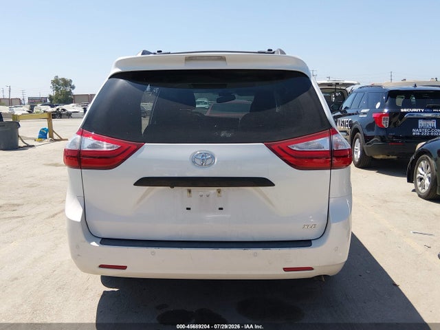 Toyota Sienna Xle 8 Passenger 2017 5TDYZ3DC3HS863169 Image 17