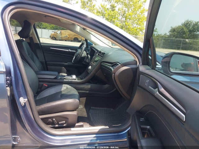 Продажа на аукционе авто 2019 Ford Fusion Energi Titanium, vin: 3FA6P0SU3KR245258, номер лота: 45689209