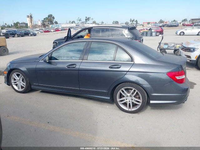 Aukcja sprzedaży 2013 Mercedes-benz C 250 Sport, vin: WDDGF4HB3DR269935, numer aukcji: 45689210