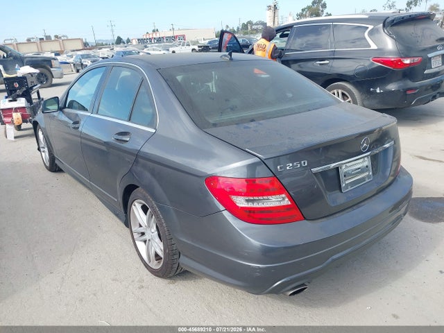 Aukcja sprzedaży 2013 Mercedes-benz C 250 Sport, vin: WDDGF4HB3DR269935, numer aukcji: 45689210