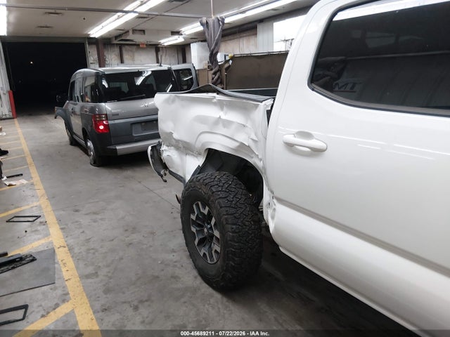 3TMCZ5AN4JM161802 Toyota Tacoma Sr V6