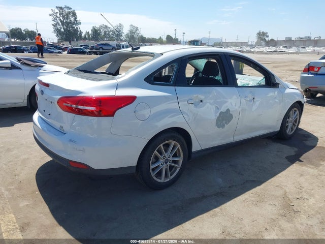 1FADP3FE7JL241626 Ford FOCUS SE
