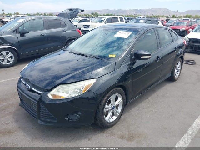 Ford FOCUS SE 2014 1FADP3F28EL206850 Image 2