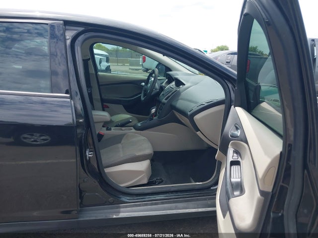 Ford FOCUS SE 2014 1FADP3F28EL206850 Image 5