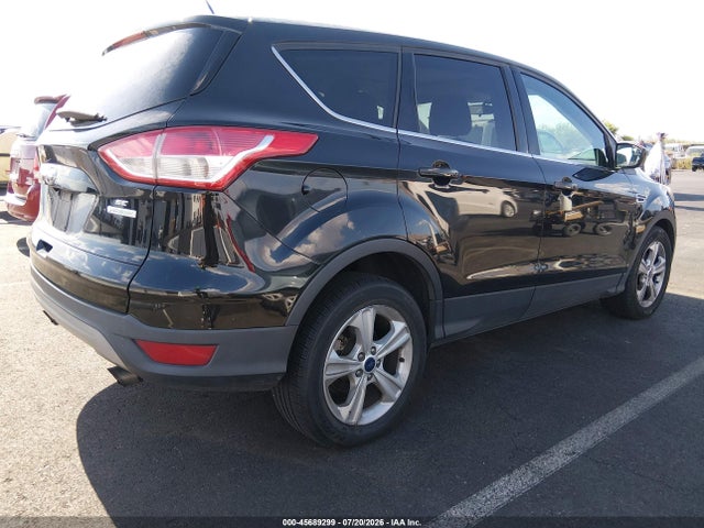 1FMCU0GX5EUA94229 Ford ESCAPE SE