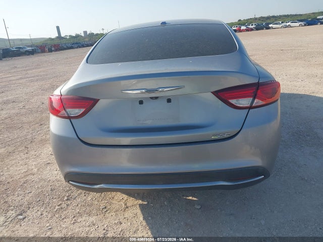 Chrysler 200 Limited 2015 1C3CCCABXFN554409 Image 16