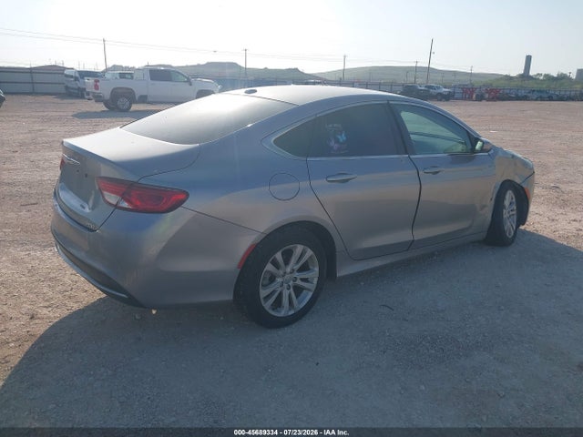Chrysler 200 Limited 2015 1C3CCCABXFN554409 Image 4