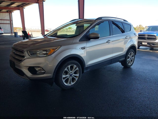 Ford ESCAPE SE 2018 1FMCU9GD2JUD08663 Image 2