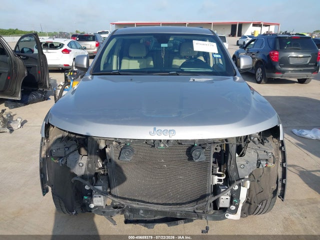 1C4RJEAGXJC168421 Jeep Grand Cherokee Laredo 4x2
