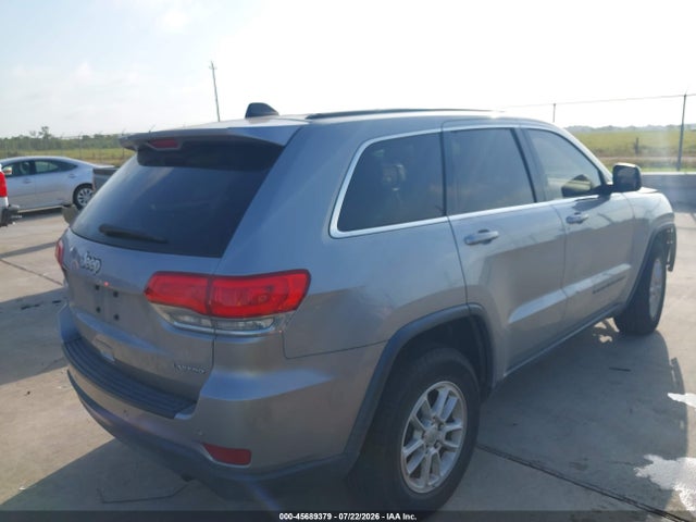 1C4RJEAGXJC168421 Jeep Grand Cherokee Laredo 4x2