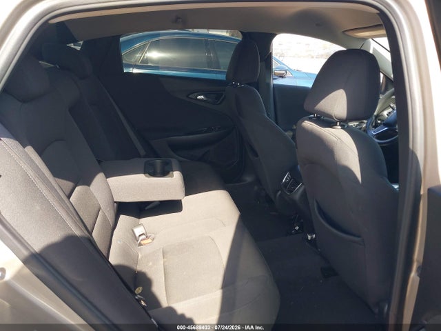 1G1ZD5ST0NF160828 Chevrolet Malibu Fwd Lt